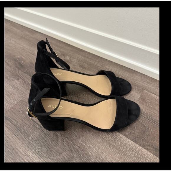 Aldo Elegant Black Ankle Strap Heels, size 8.5 - Picture 3 of 5